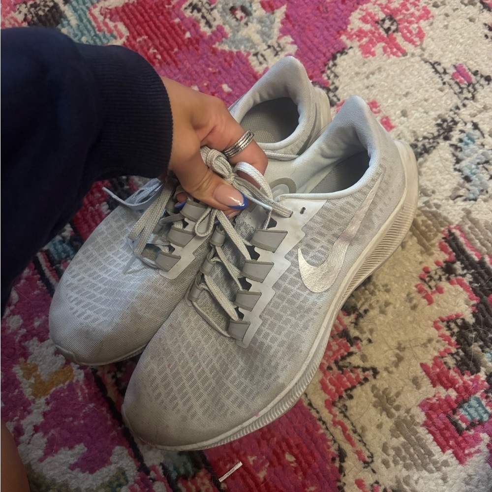 Nike Light Gray Athletic Sneakers